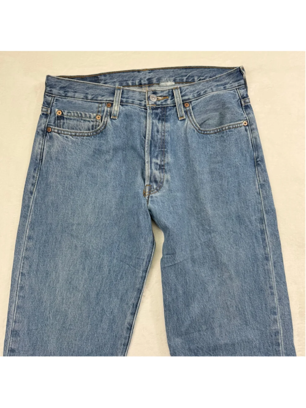 Men's Levi's 501 33x30 Button Fly Stonewash Blue Jeans Regular Straight Fit